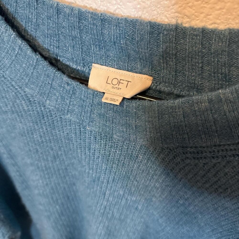 Loft blue Crew Neck Sweater size xl - Picture 2 of 4